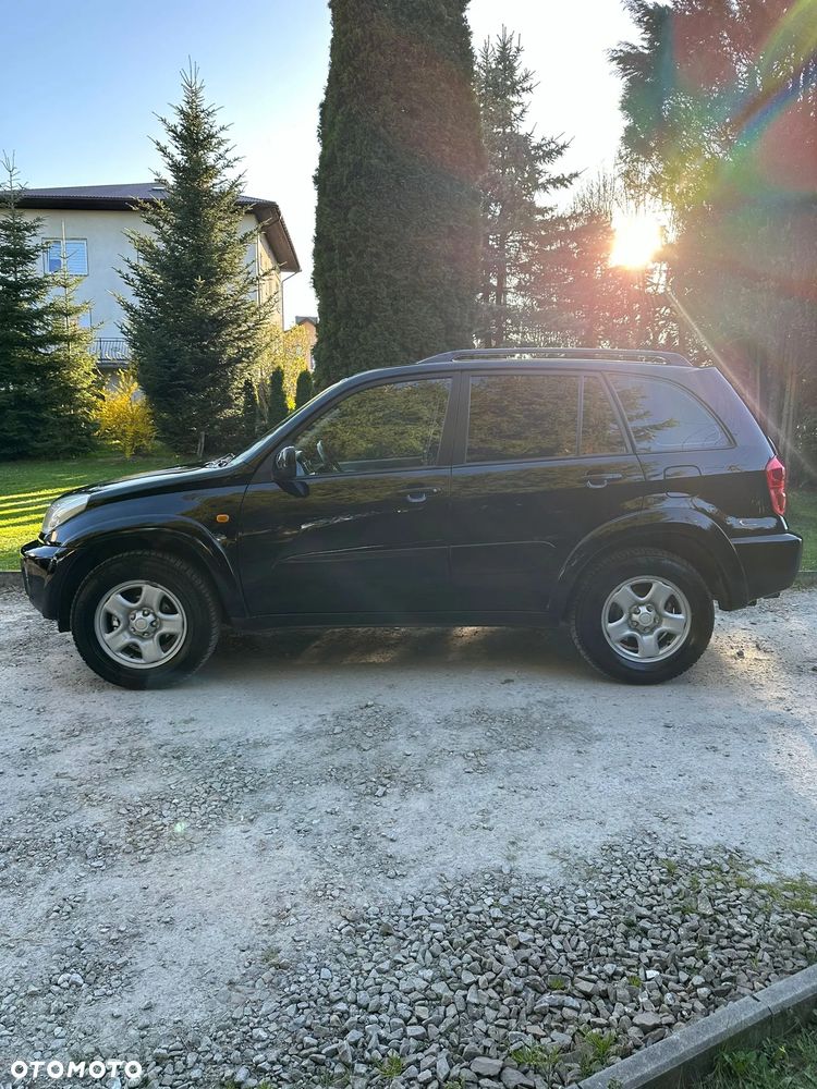 Toyota RAV4 4x4 - 6