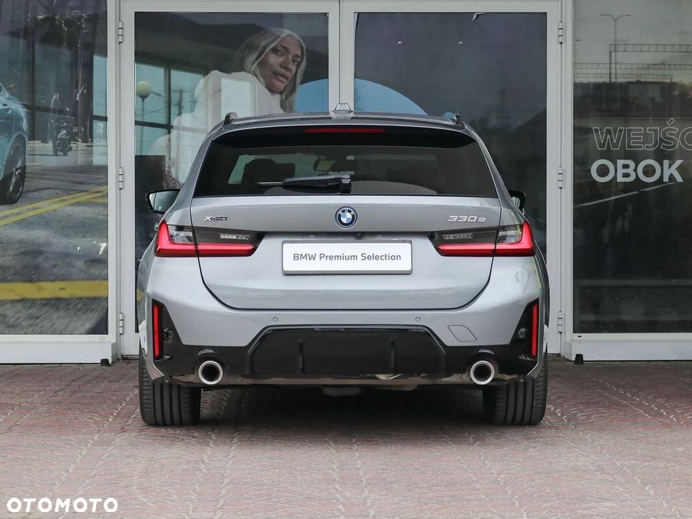 BMW Seria 3 330e xDrive M Sport sport - 5