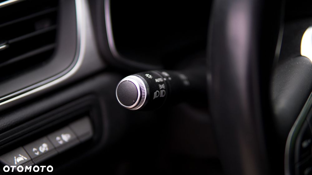 Renault Captur ver-1-0-tce-intens - 6
