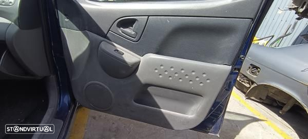 Para Peças Toyota Yaris Verso Van (_P2_) - 9