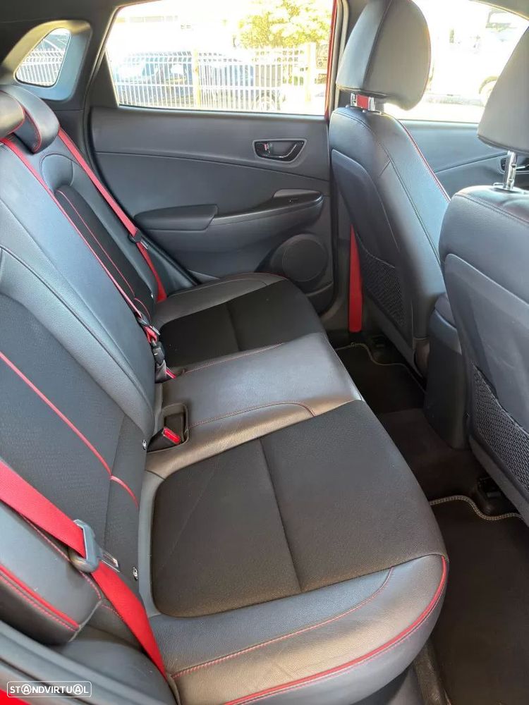 Hyundai Kauai 1.0 T-GDi Premium Pele/Tec.Vermelho - 20