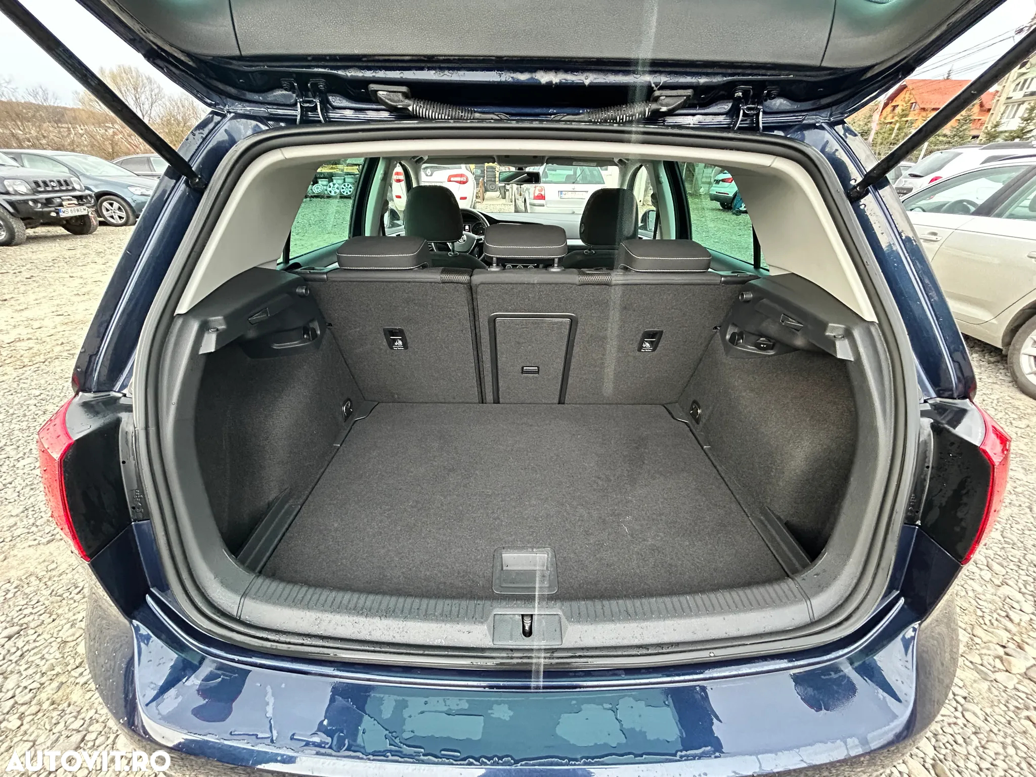 Volkswagen Golf 2.0 TDI BMT Comfortline - 5
