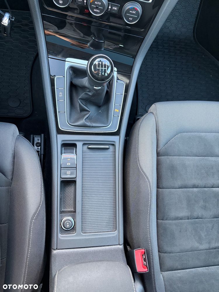Volkswagen Golf 1.5 TSI BlueMotion ACT Comfortline - 15