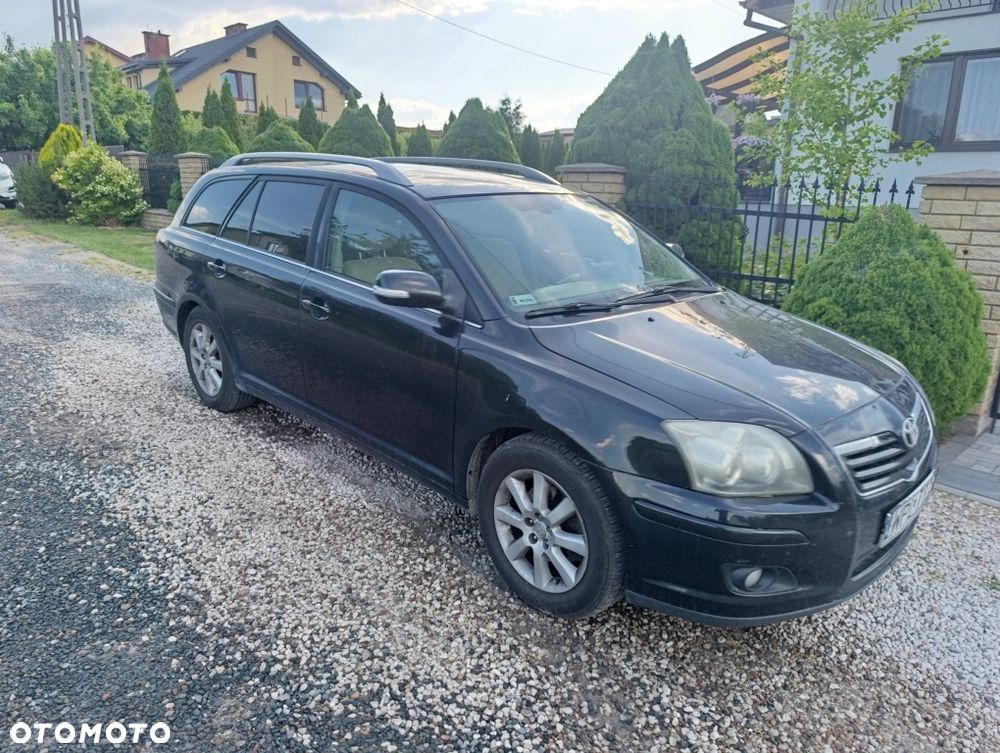 Toyota Avensis - 5