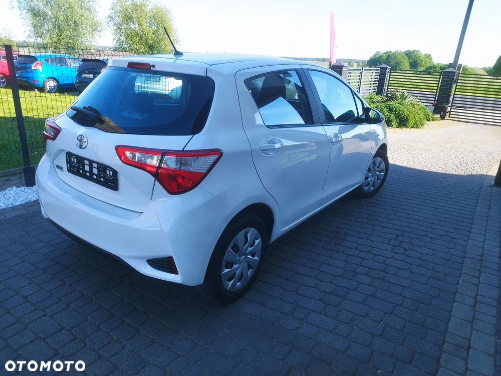 Toyota Yaris - 11