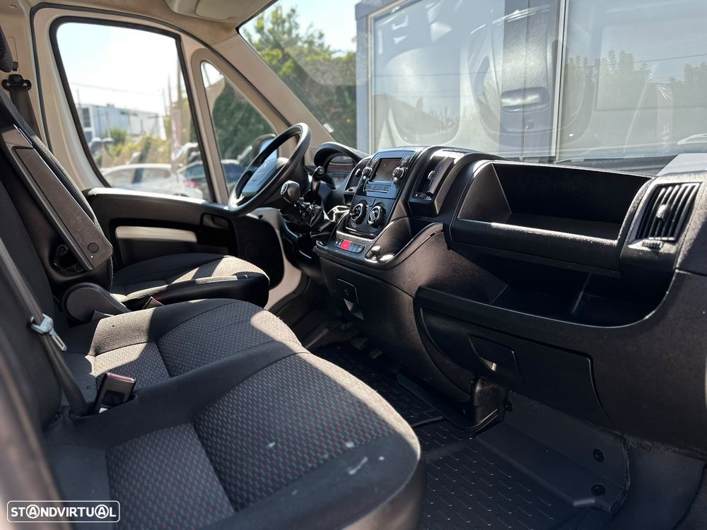 Peugeot Boxer L2H2 2.2 - 12