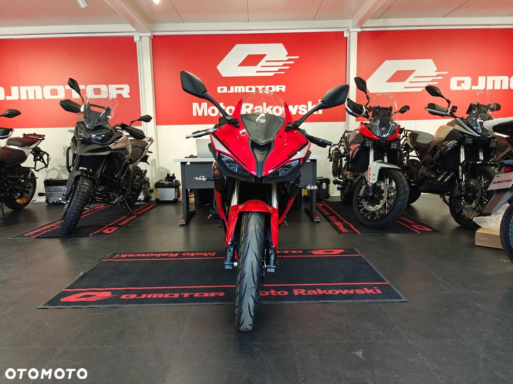 QJMOTOR SRK 125R - 5