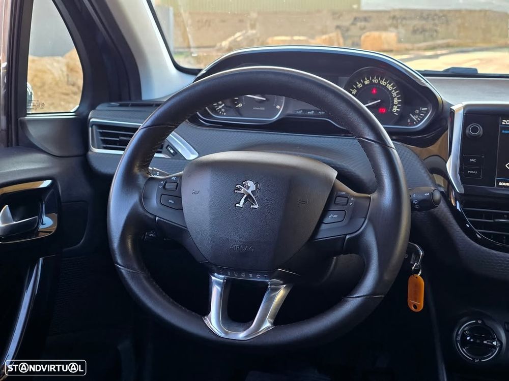 Peugeot 208 1.6 BlueHDi Style - 8
