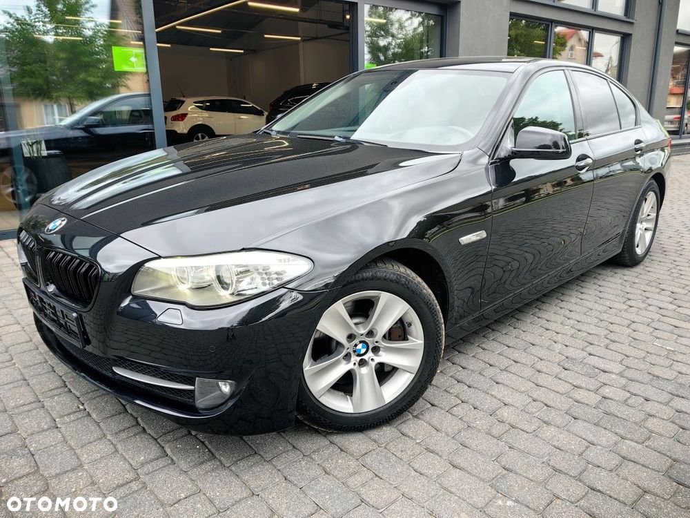 BMW Seria 5 525d - 2