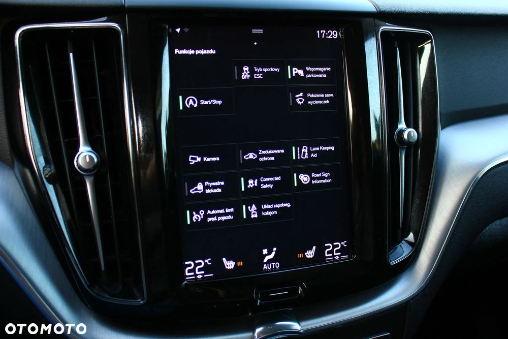 Volvo XC 60 D4 Momentum Pro - 33