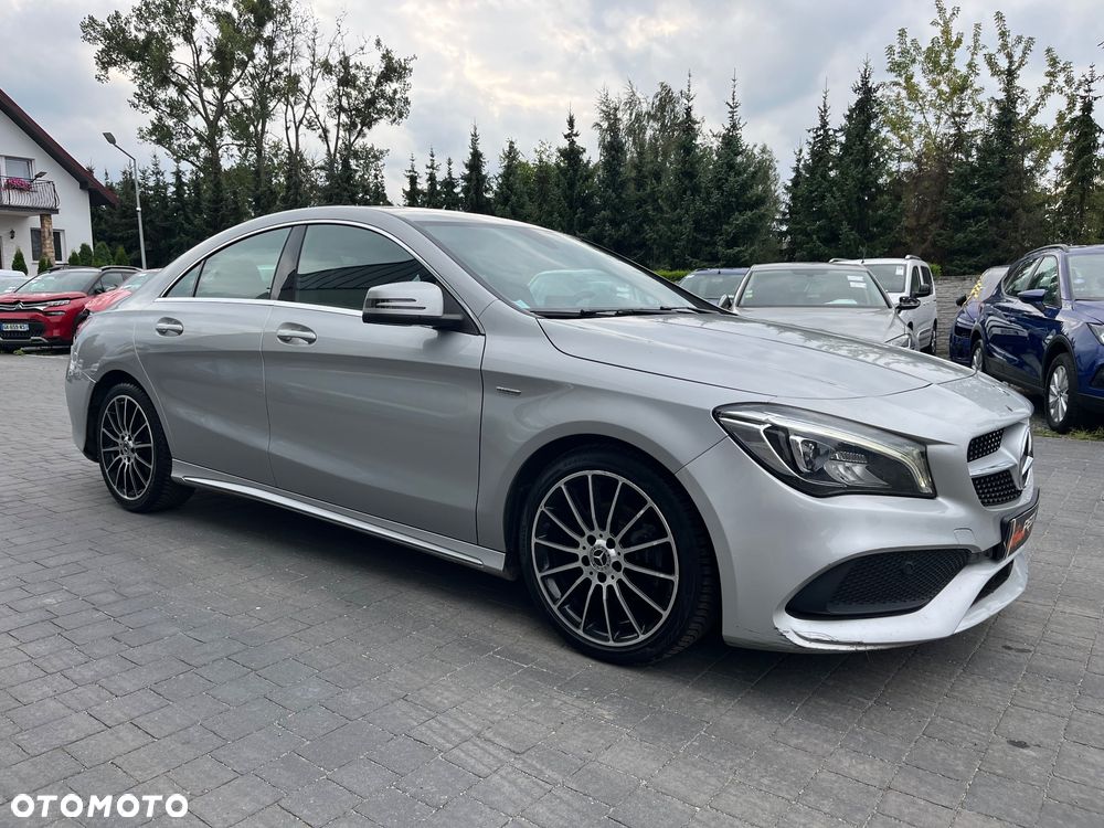 Mercedes-Benz CLA 180 Peak Edition - 3