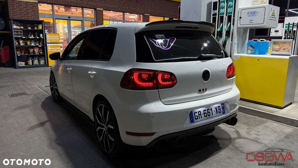 Volkswagen Golf - 19