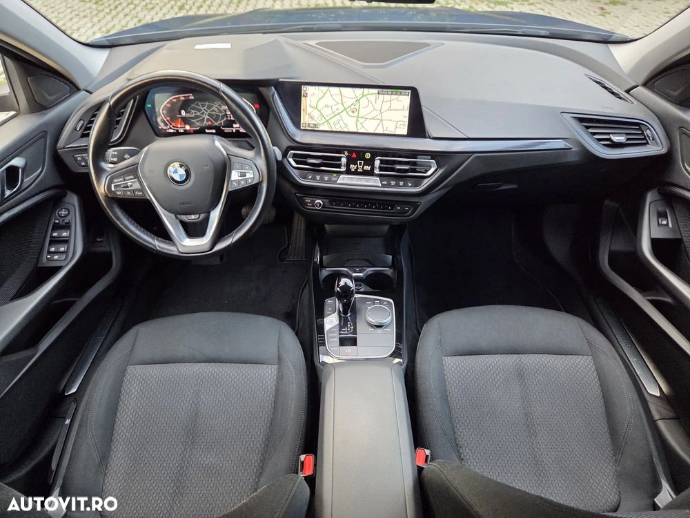 BMW Seria 1 118i Aut. Sport Line - 31