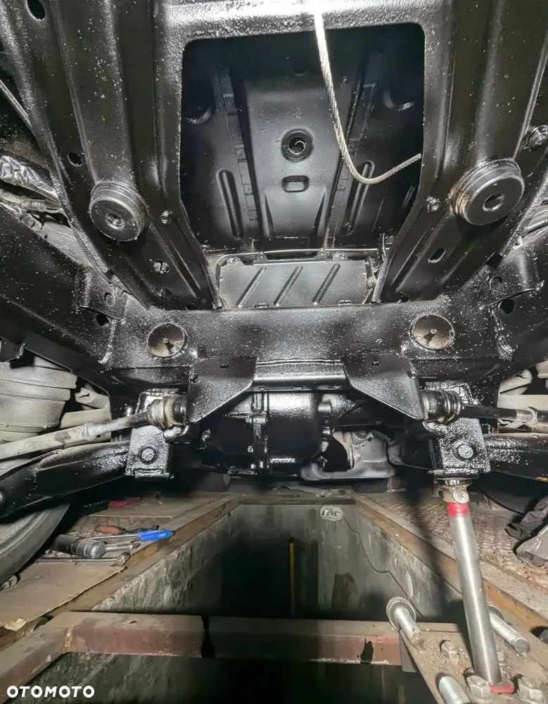 Land Rover Range Rover - 16