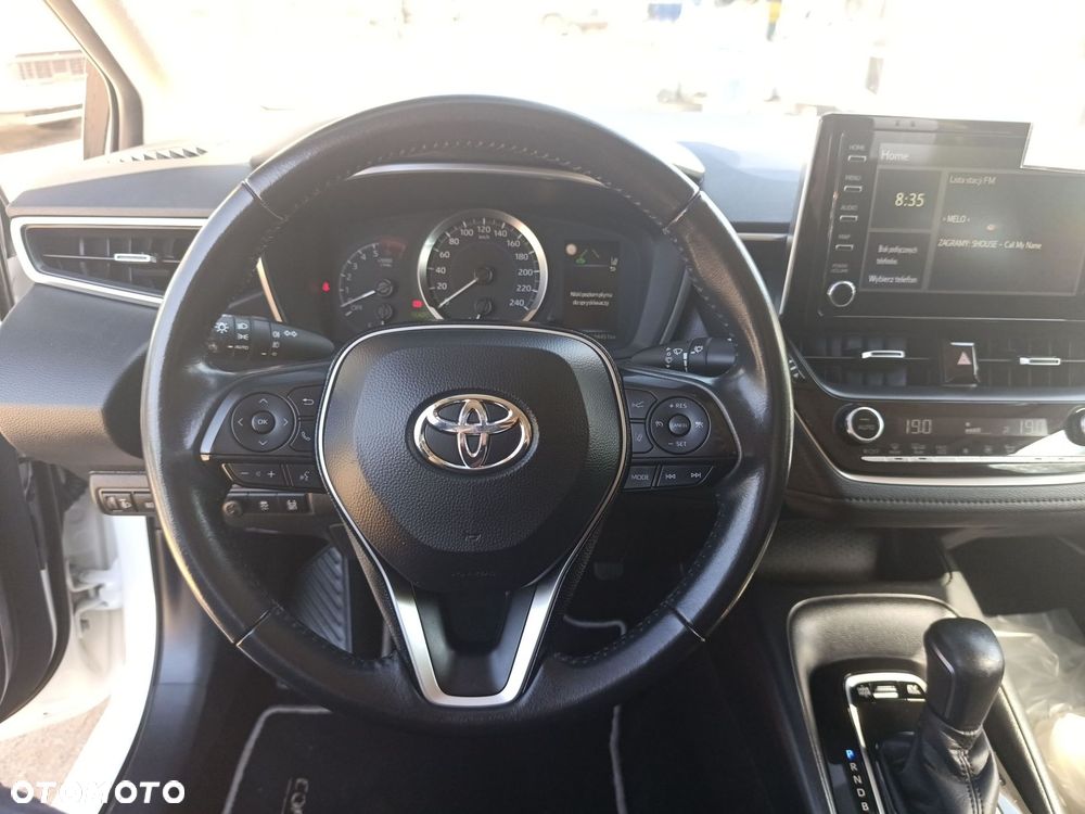 Toyota Corolla 1.8 Hybrid Comfort - 17