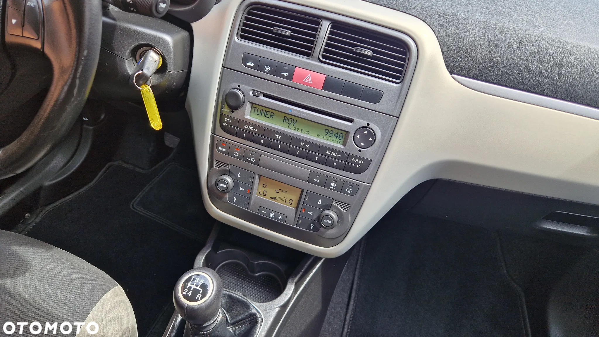 Fiat Grande Punto - 32