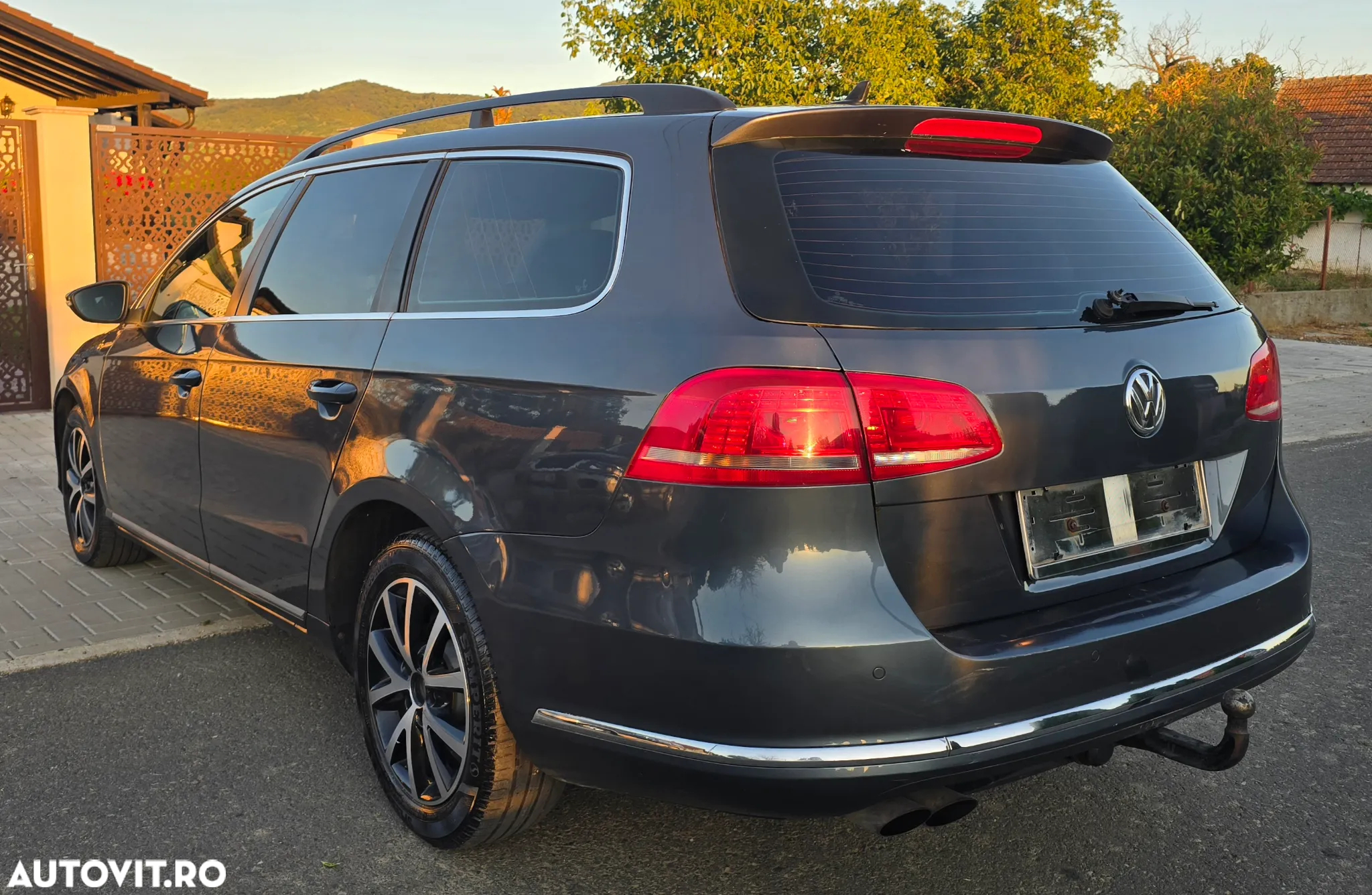 Volkswagen Passat Variant 2.0 TDI BlueMotion Technology Business Edition - 4