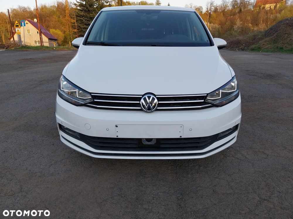 Volkswagen Touran - 2