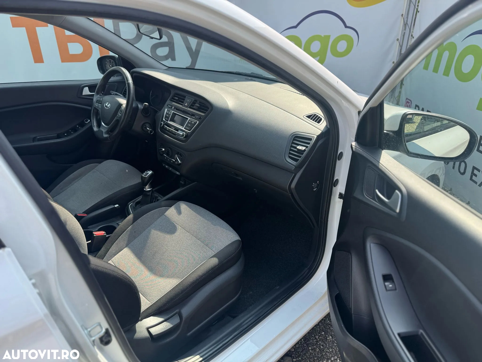 Hyundai i20 1.4 YES! Silver - 23