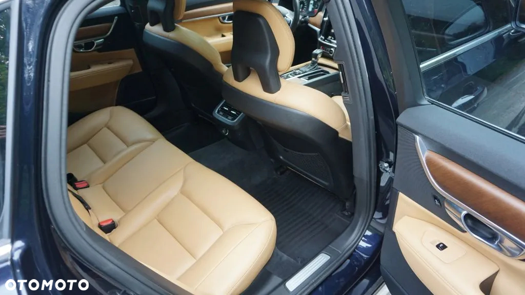 Volvo S90 T6 AWD Momentum - 13
