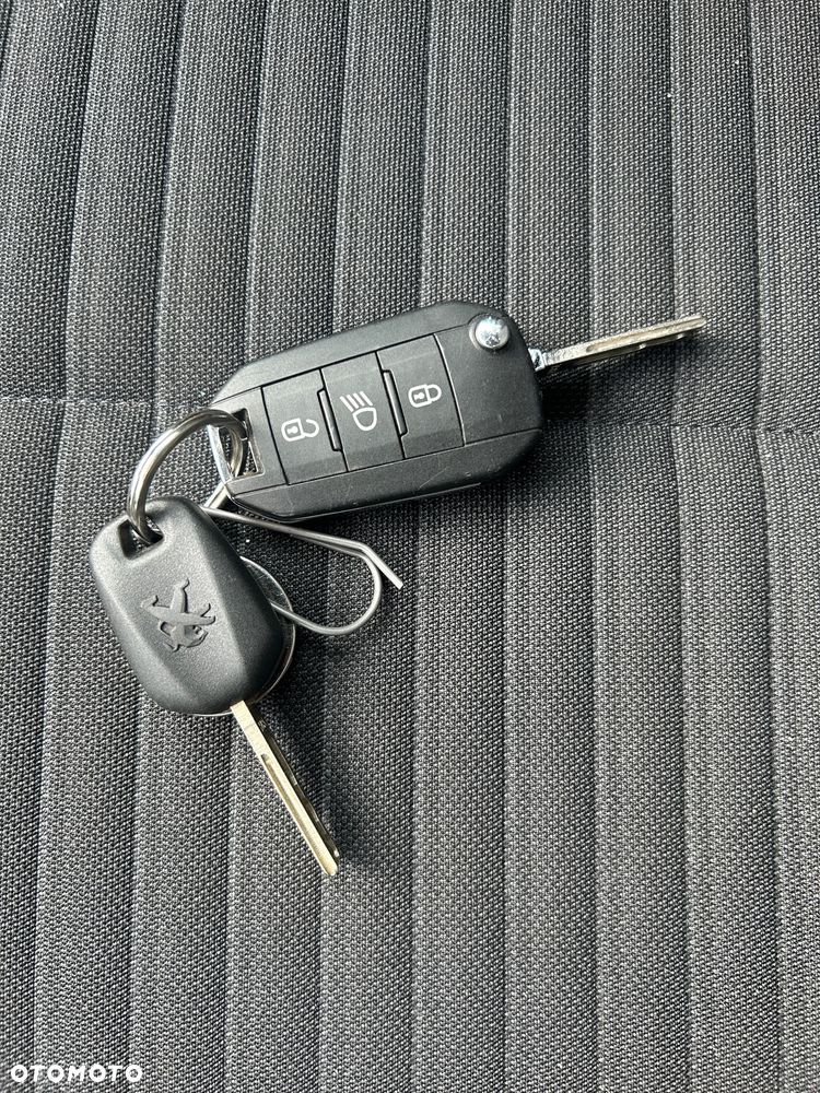 Peugeot 208 1.2 PureTech Active S&S - 16