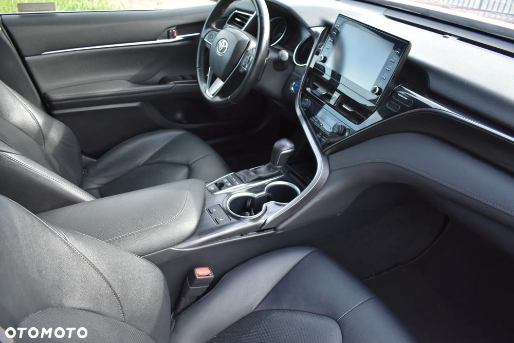 Toyota Camry 2.5 Hybrid Executive CVT - 12