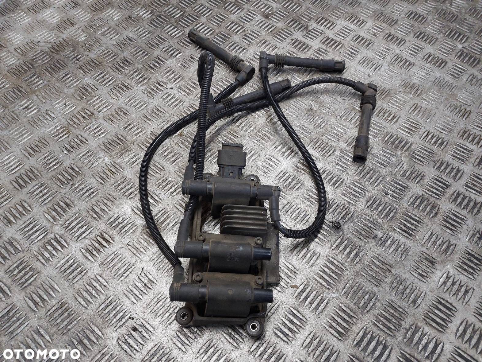 CEWKA ZAPŁONOWA AUDI A6 C5 2.4 V6 078905104 - 1