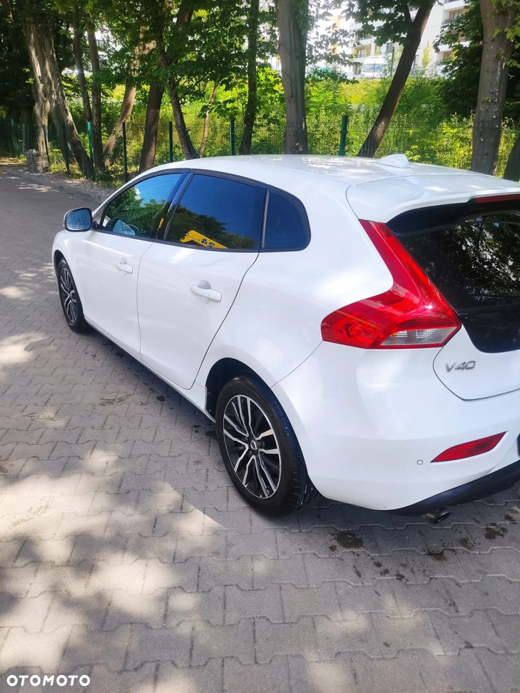 Volvo V40 T3 Drive-E Kinetic - 9