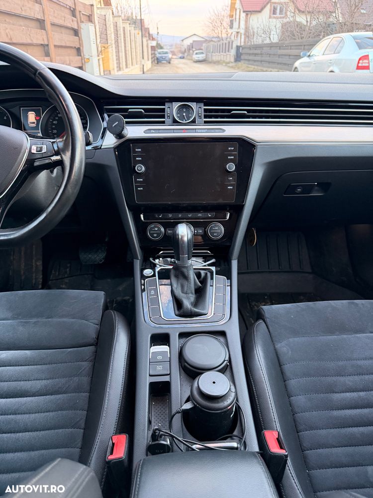 Volkswagen Passat 2.0 TDI DSG Comfortline - 17
