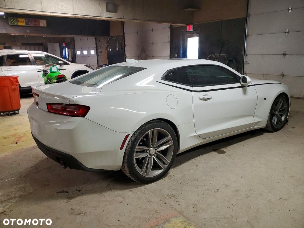 Chevrolet Camaro - 2