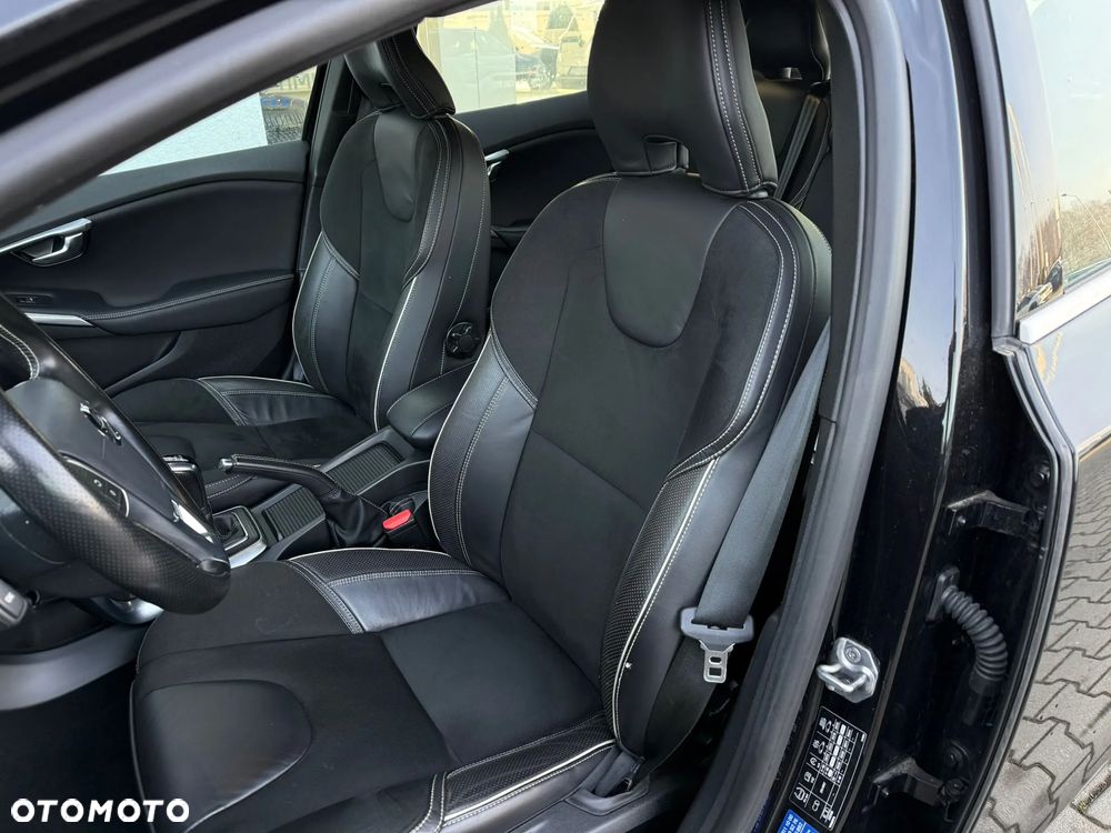 Volvo V40 D2 Drive-E R-Design Momentum - 10