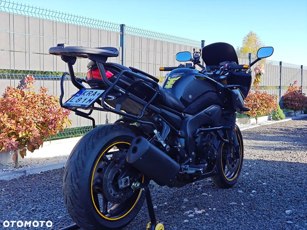 Yamaha FZ8 - 7