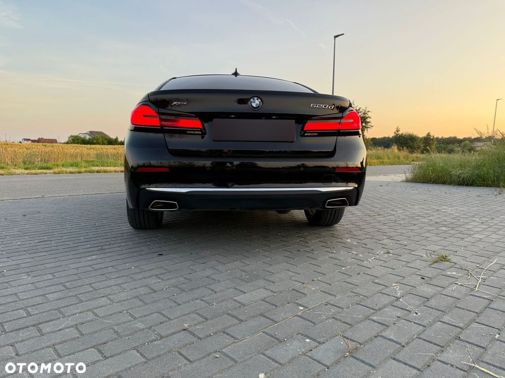 BMW Seria 5 520d xDrive Luxury Line - 6