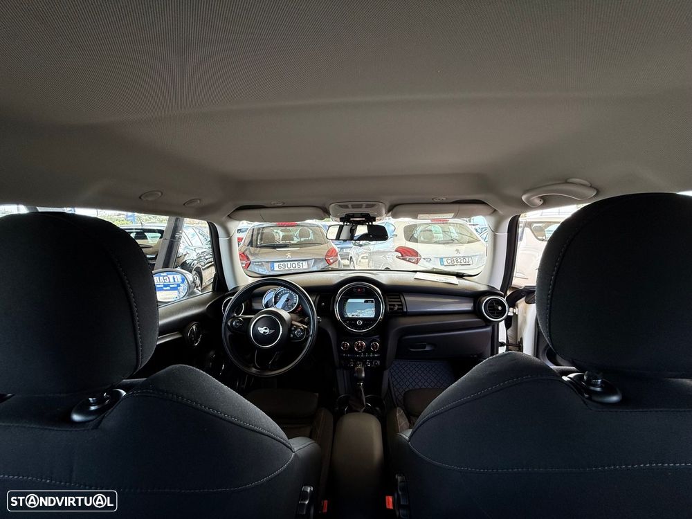MINI 3 Portas Cooper Auto - 32