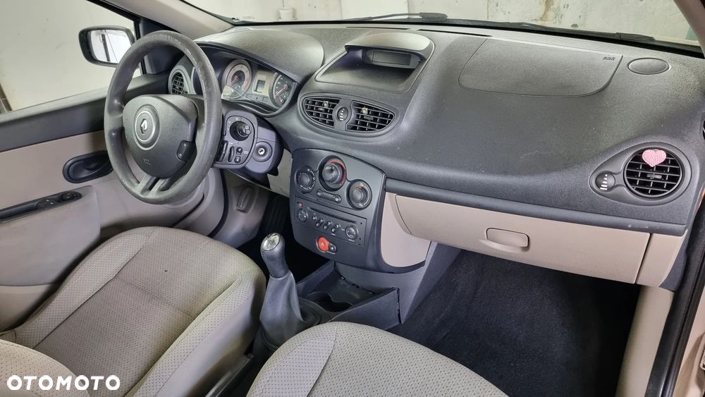 Renault Clio 1.5 dCi Extreme - 11