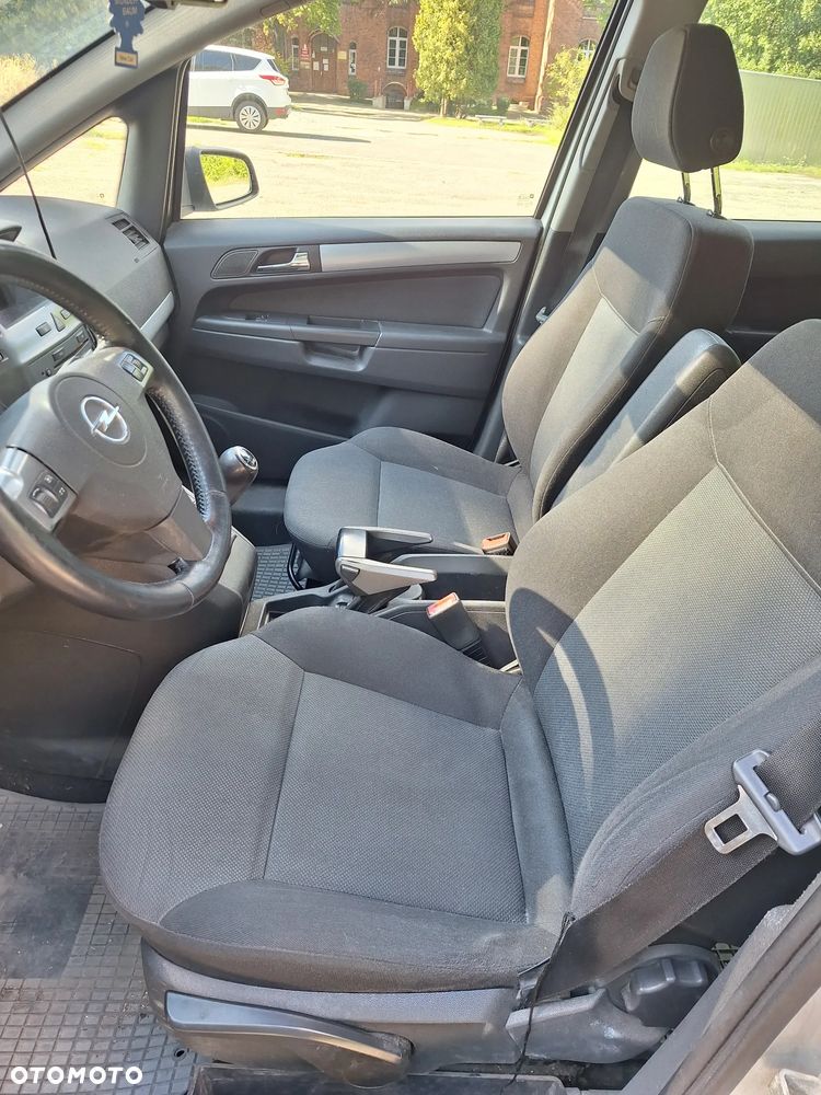 Opel Zafira 1.9 CDTI Cosmo - 14