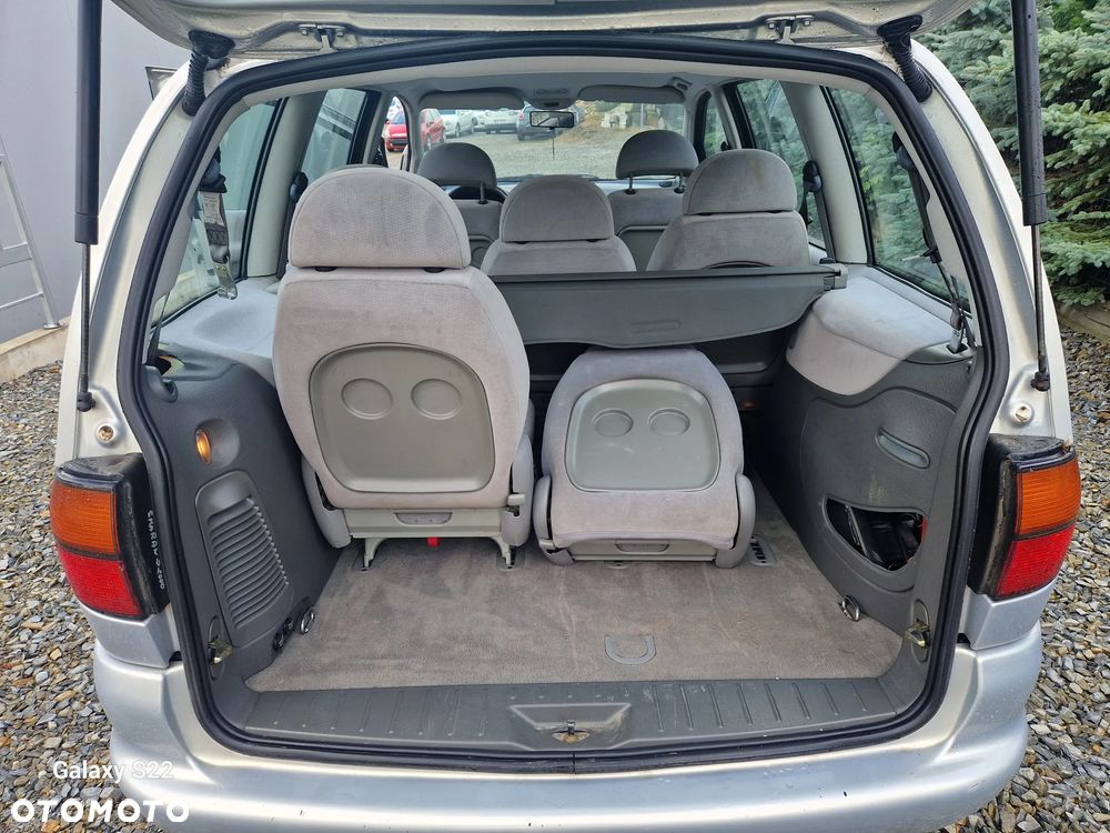 Volkswagen Sharan 1.9 TDI Comfortline - 10