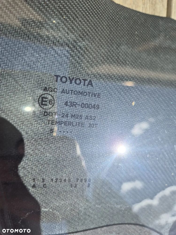 TOYOTA AURIS 2013 2020 Prawa przednia szyba prawy przód drzwi 2015 r HB KOMBI 43R00049 - 6
