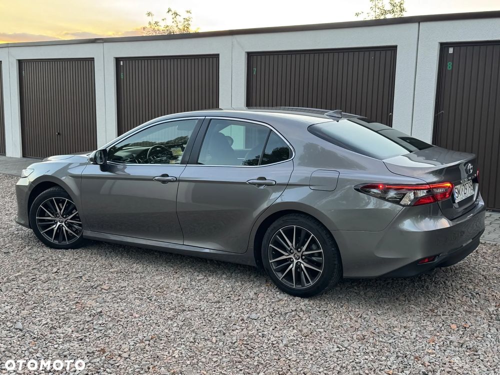 Toyota Camry 2.5 Hybrid Prestige CVT - 32