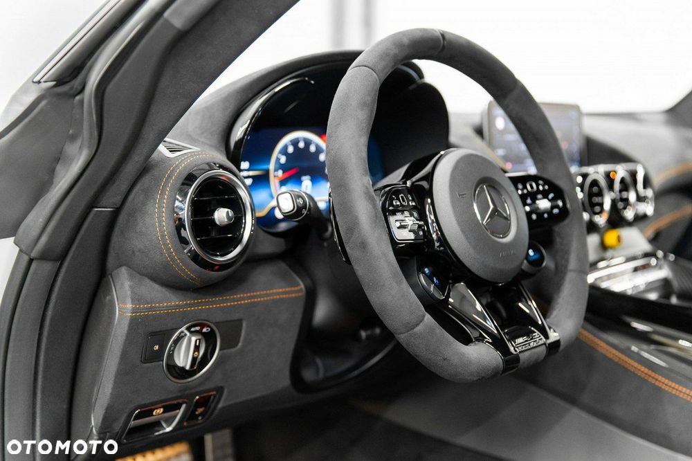 Mercedes-Benz AMG GT - 36