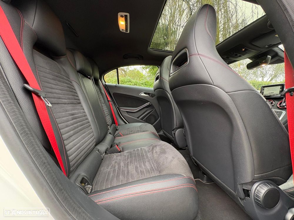 Mercedes-Benz A 45 AMG 4-Matic - 25