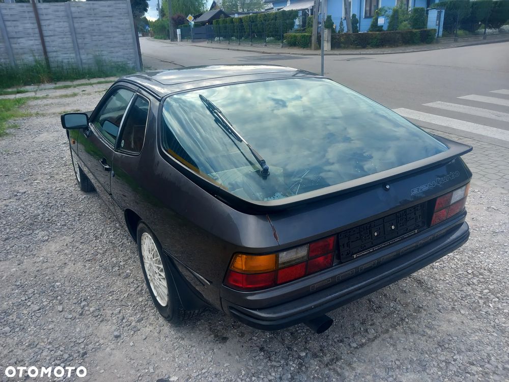 Porsche 924 - 13