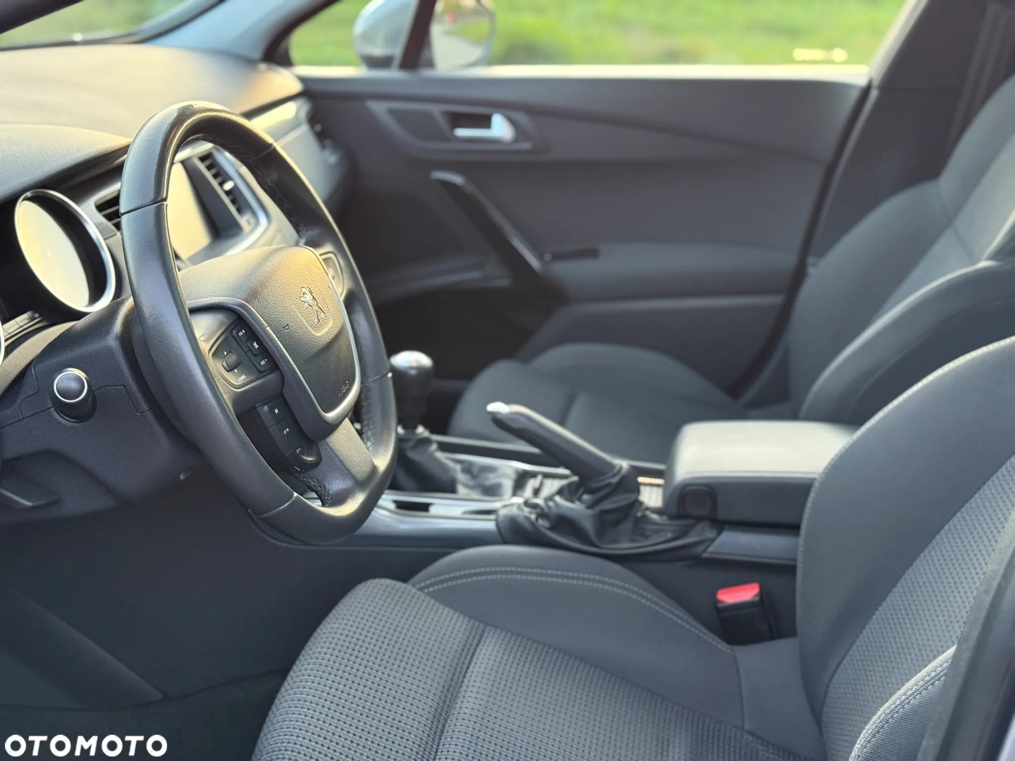 Peugeot 508 1.6 e-THP Allure S&S - 25