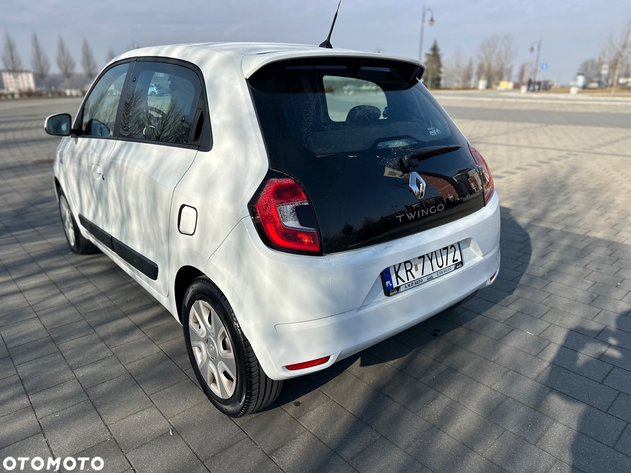 Renault Twingo SCe 70 Intens EU6 - 11