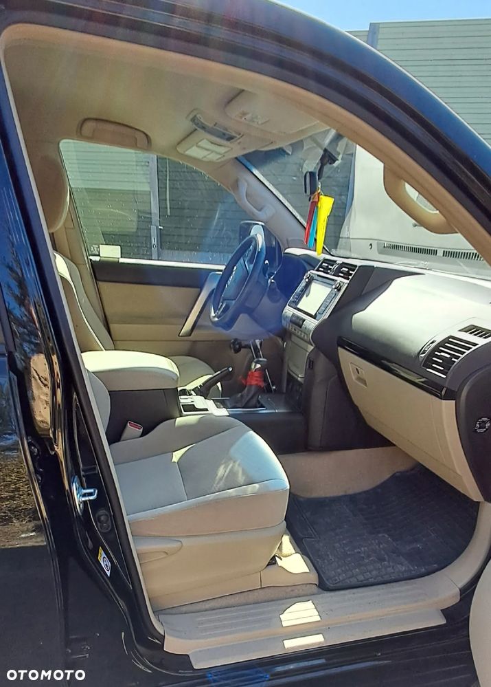 Toyota Land Cruiser LC 2.8 D-4D Prado - 8