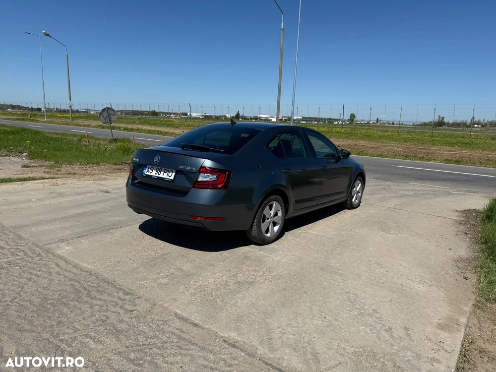 Skoda Octavia 1.5 TSI DSG MHEV Style - 6