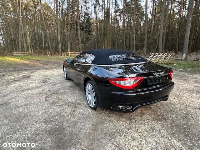Maserati GranCabrio - 15