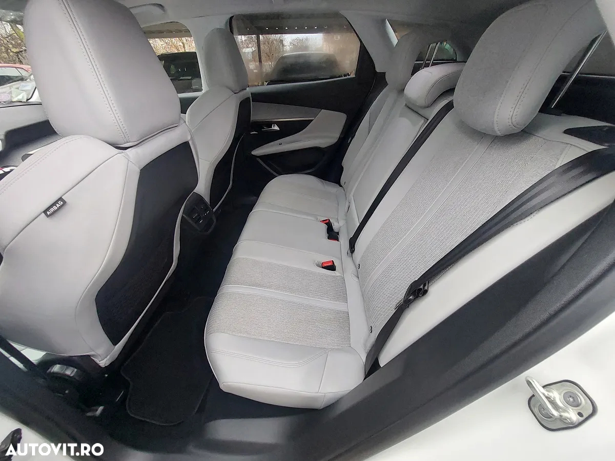 Peugeot 3008 1.2 PureTech 130 EAT8 Allure Pack - 9