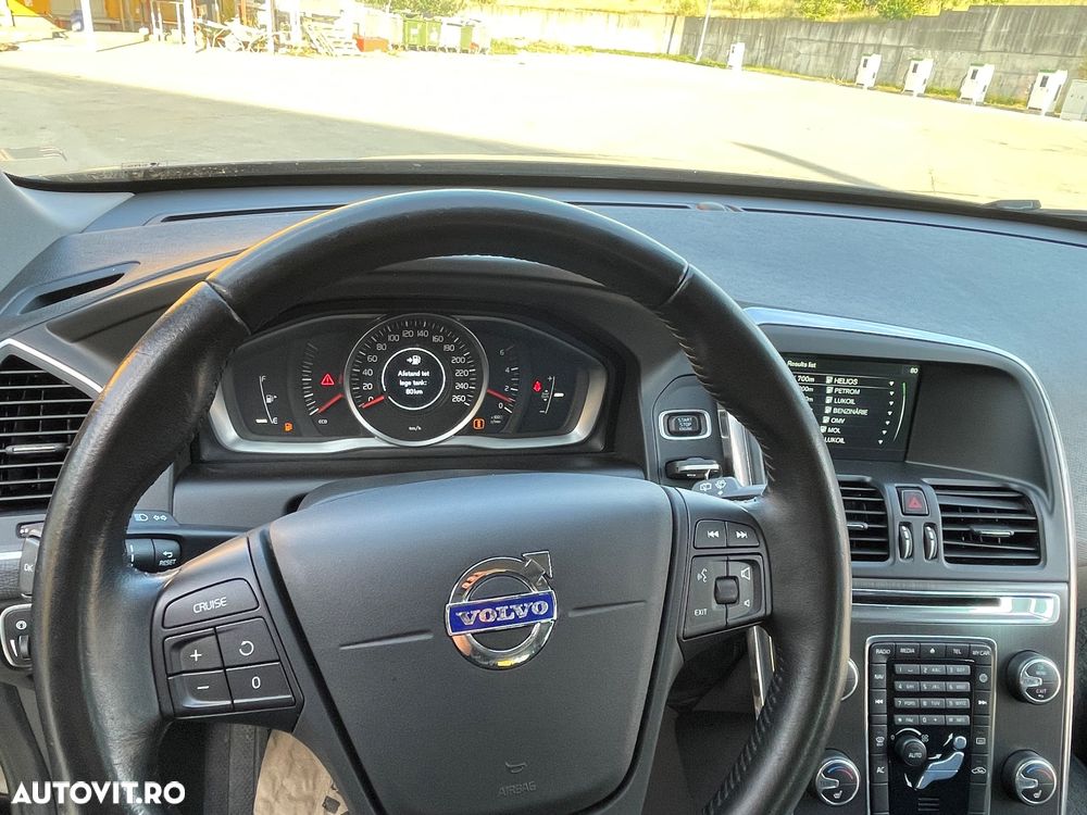 Volvo XC 60 D3 Momentum - 7