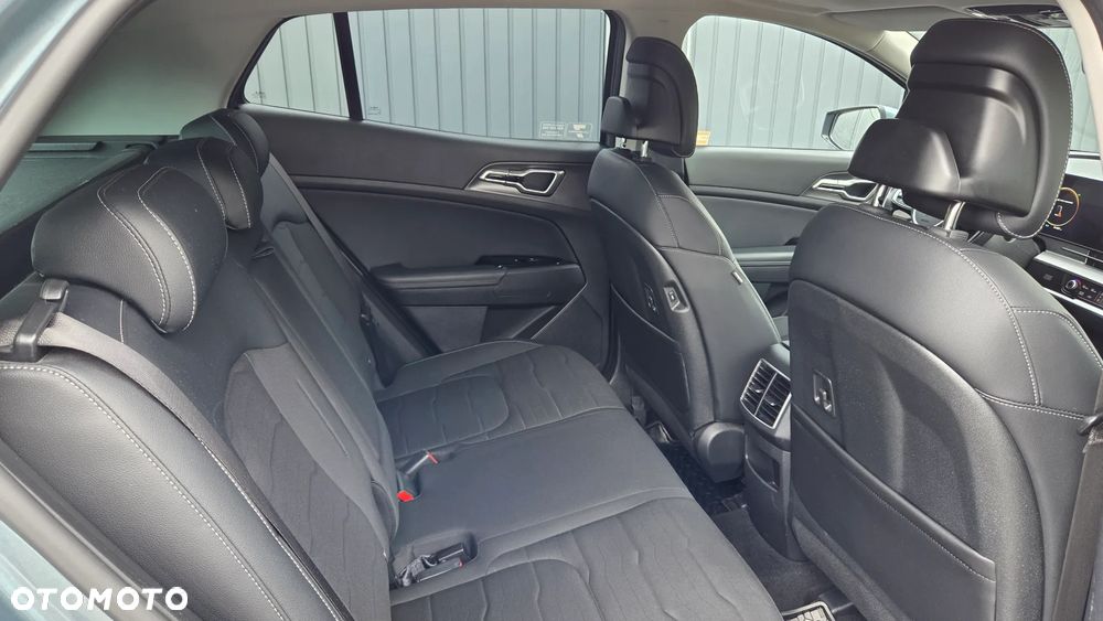Kia Sportage 1.6 T-GDI HEV Business Line 2WD - 5